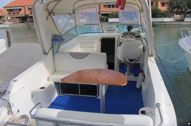 Wellcraft 2560 Martinique