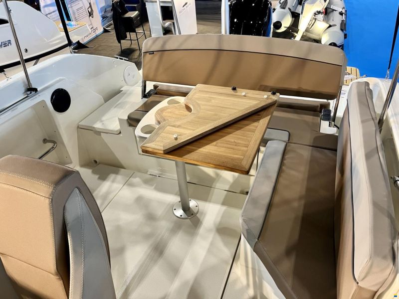 Quicksilver 675 Bowrider + Mercury 150 NEUF EN STOCK