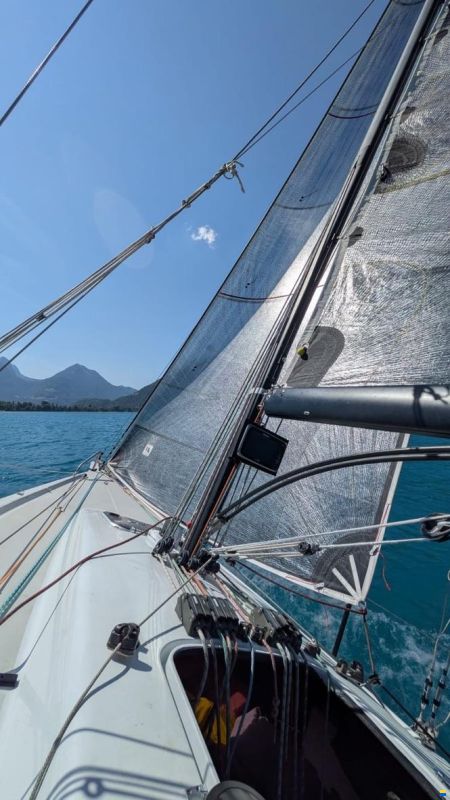 Code Code8 canting keel