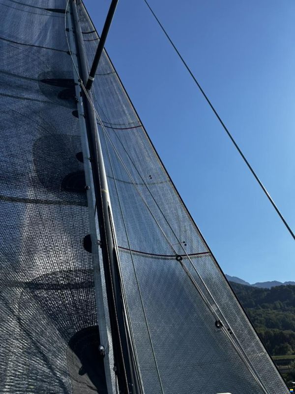 Code Code8 canting keel