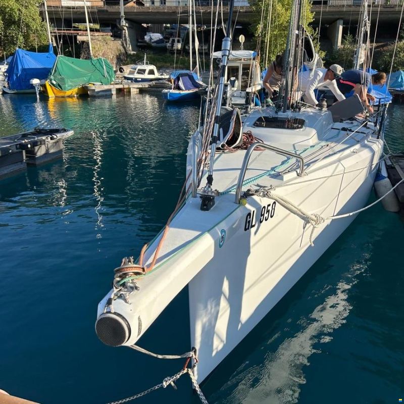 Code Code8 canting keel