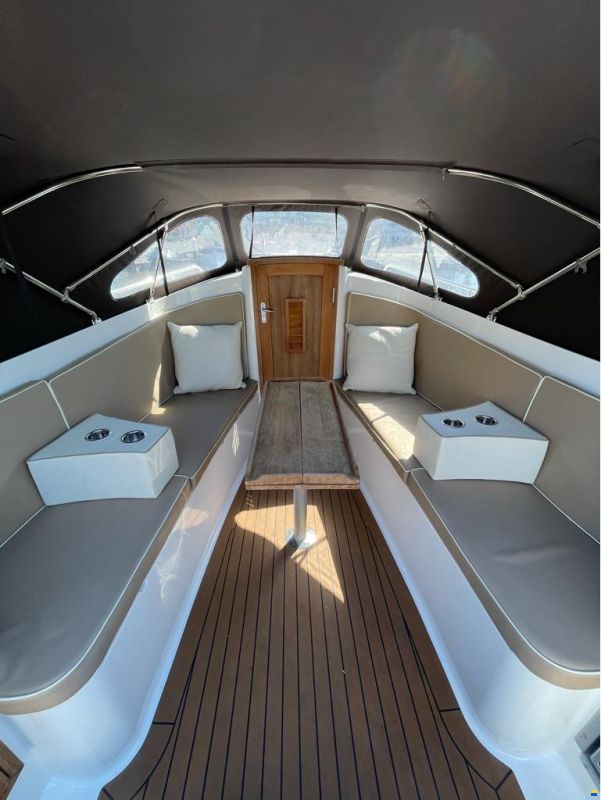 Interboat DE Intender 770