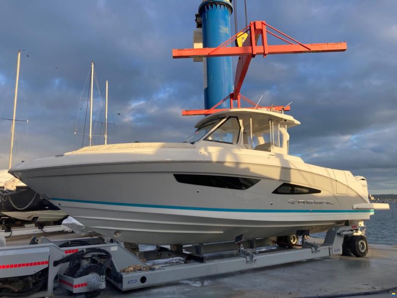 Regal SAV 33 Outboard 600CV 2023