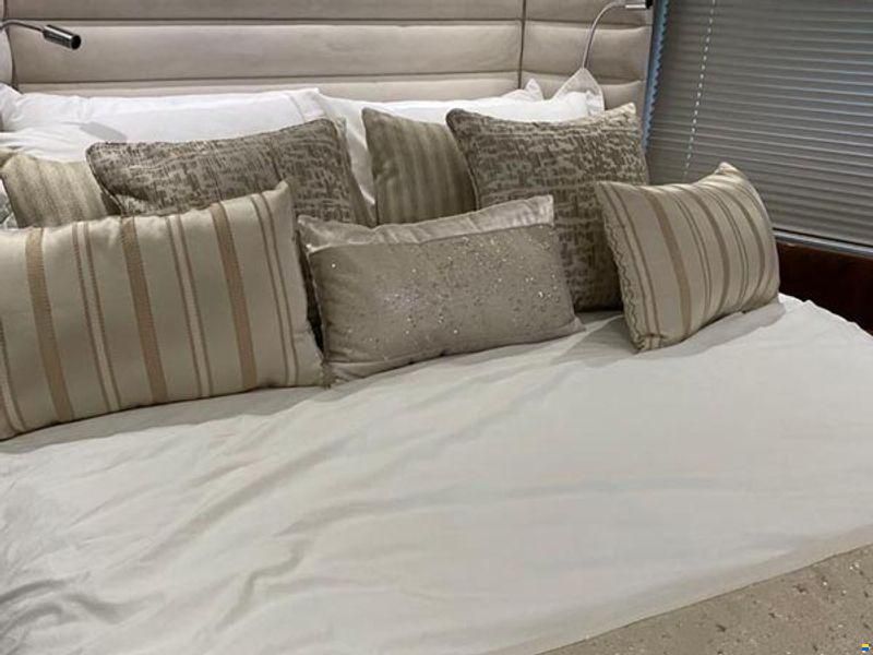 Sunseeker Manhattan 66