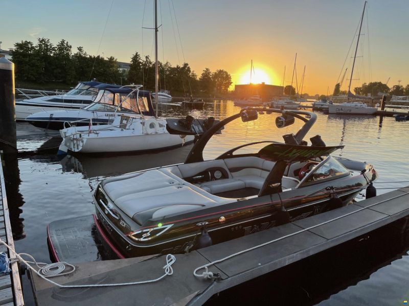 Malibu Wakesetter VLX 21