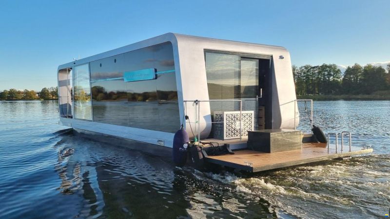 Perla Houseboat E-vision 42