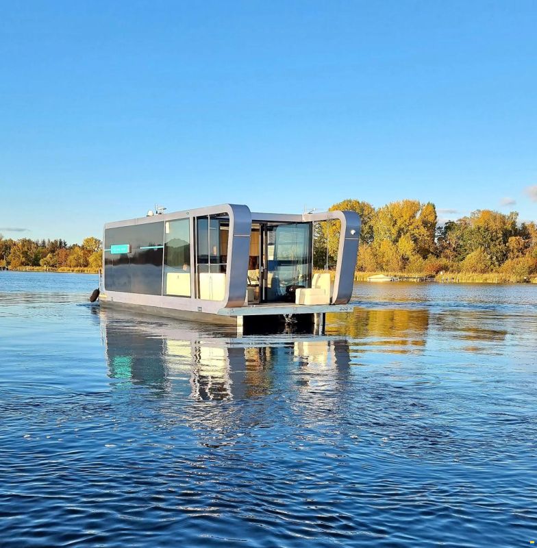Perla Houseboat E-vision 42