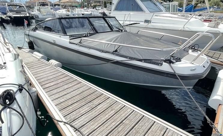 Finnmaster R 8 Husky