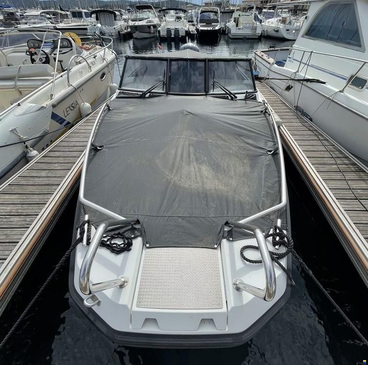 Finnmaster R 8 Husky
