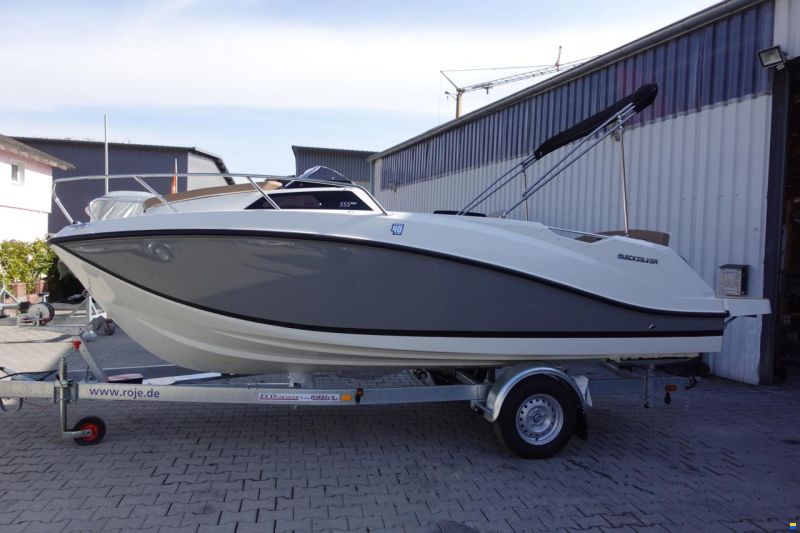 Quicksilver Activ 555 Cabin & Trailer (auf Lager)