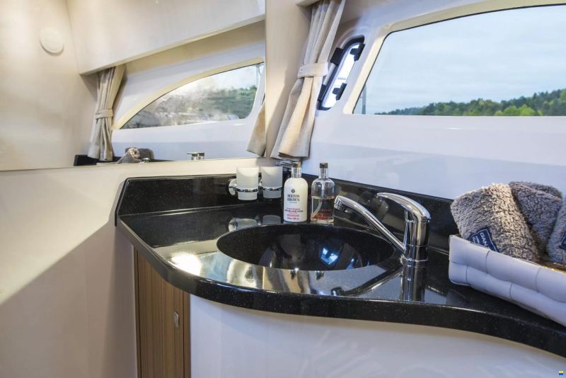 Marex 310 Sun Cruiser