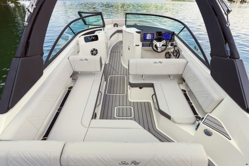 Sea Ray SDX 250 OB Europe