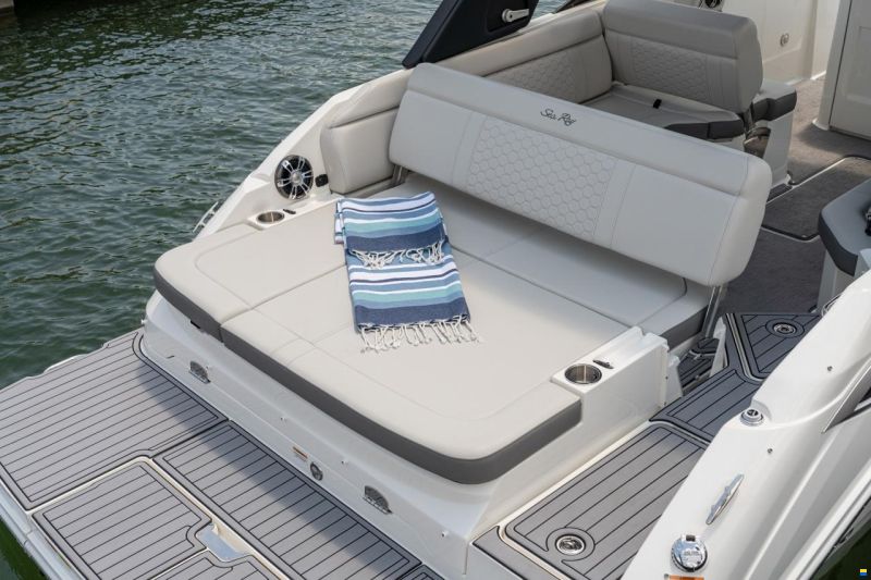 Sea Ray SDX 250 Europe