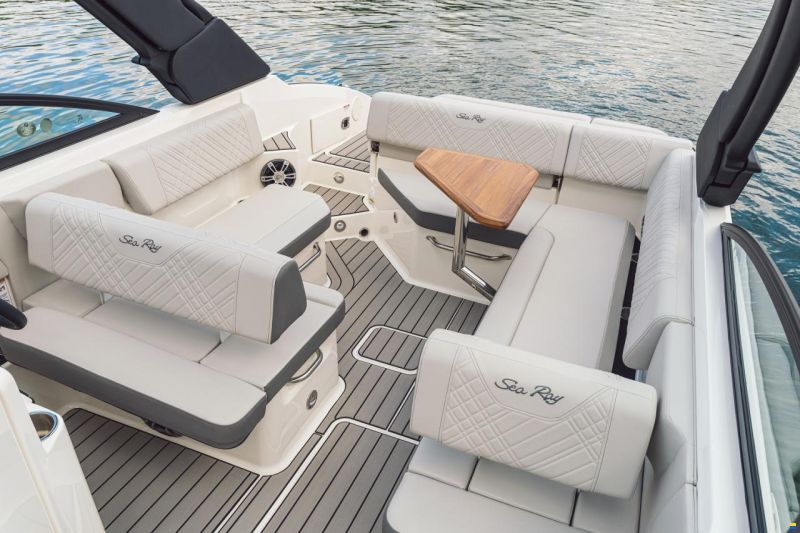 Sea Ray SDX 250 Europe