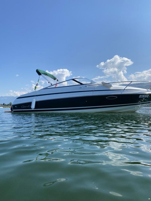 Chris Craft 210 Cuddy Cabin