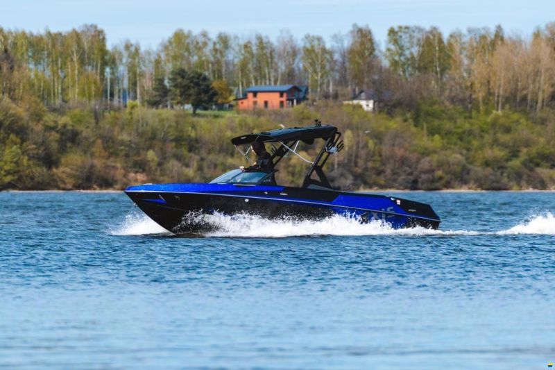 Axis T22 (2021)