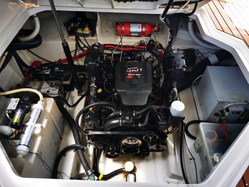 Sea Ray Sundancer 260