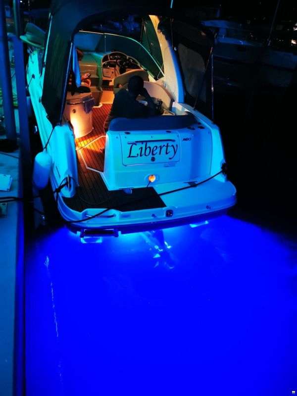 Sea Ray Sundancer 260