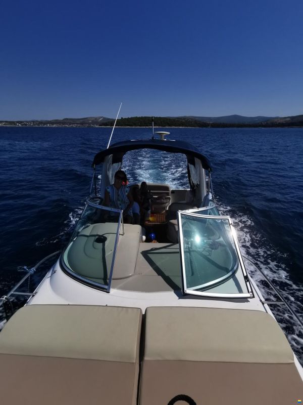 Sea Ray Sundancer 260
