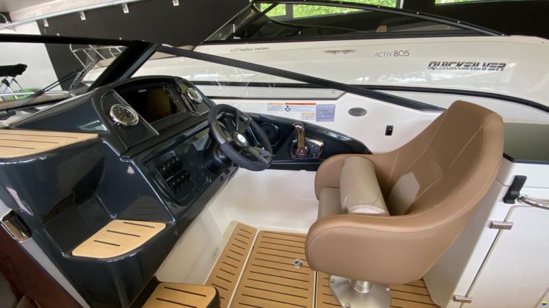 Quicksilver Activ 755 Cruiser