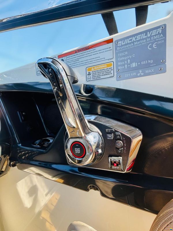 Quicksilver Activ 755 Cruiser