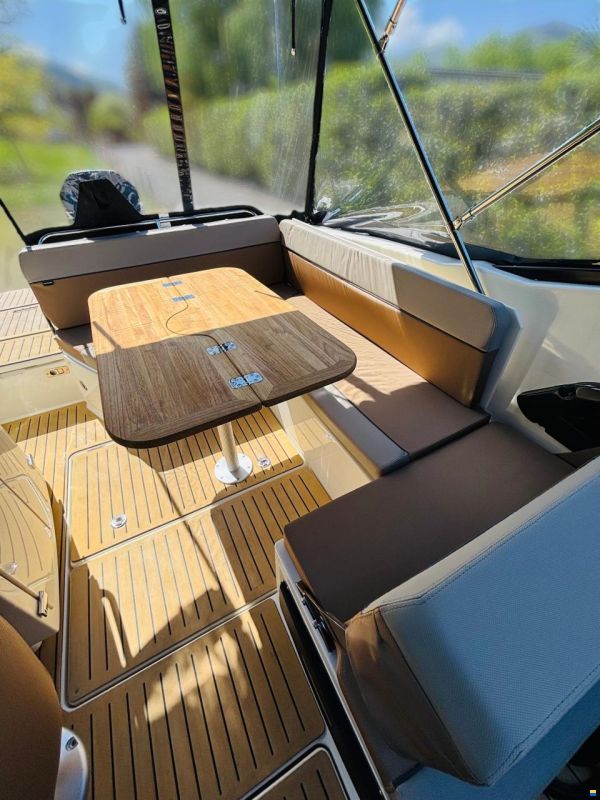 Quicksilver Activ 755 Cruiser