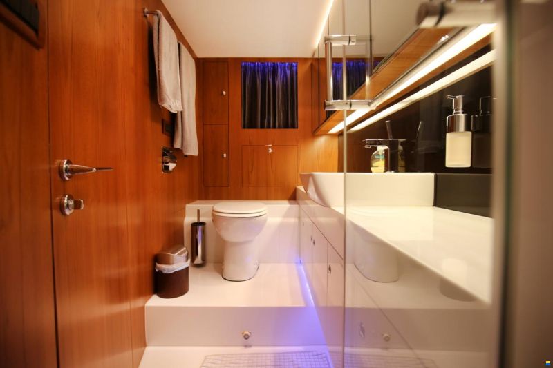 Elegance 60 Open