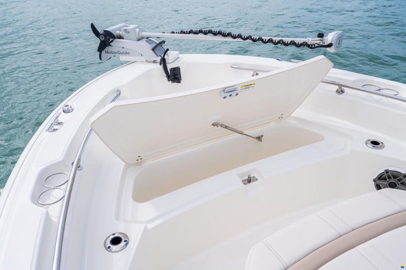 Boston Whaler 220 Dauntless