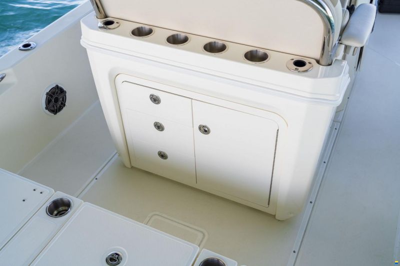 Boston Whaler 250 Dauntless