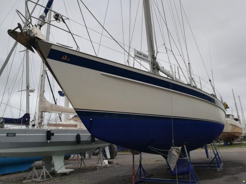 Hallberg-Rassy 53