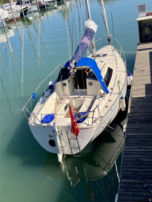 Jeanneau Schöne gut gepflegte Segelyacht