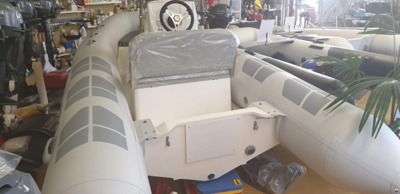 Brig Inflatable Boats Falcon Riders 450L