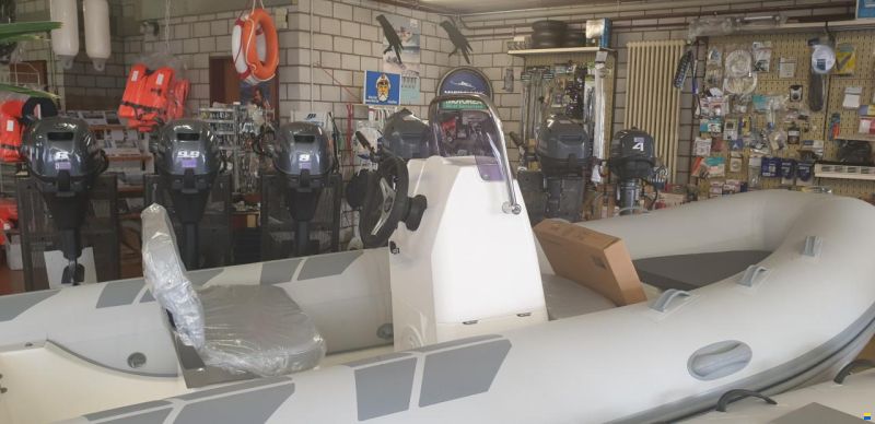 Brig Inflatable Boats Falcon Riders 450L
