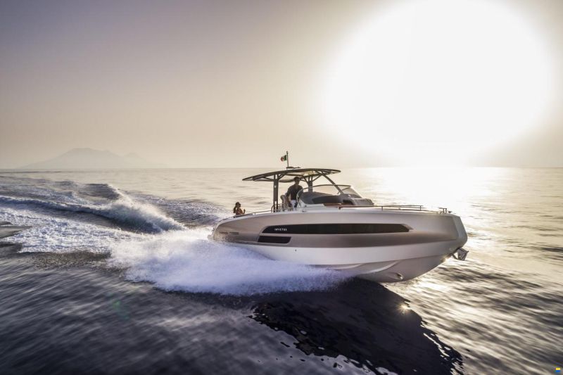 Invictus GT 320