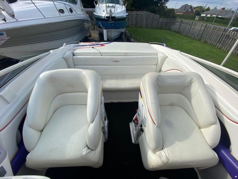 Wellcraft Scarab 26SC