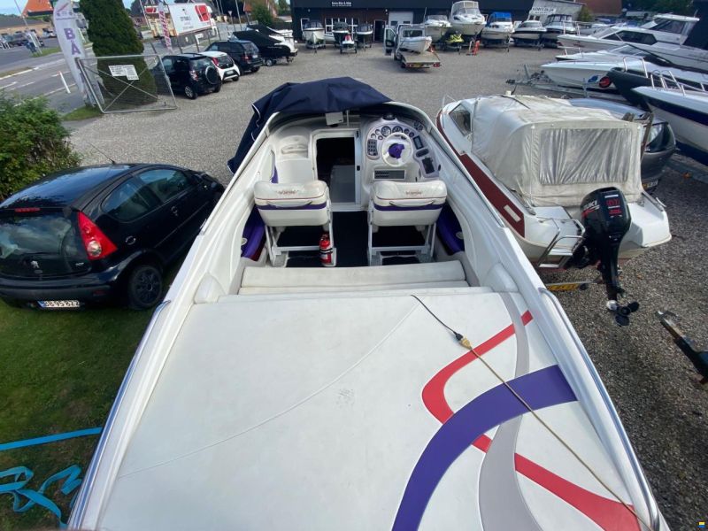 Wellcraft Scarab 26SC