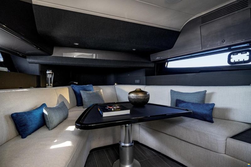 Azimut Verve 42