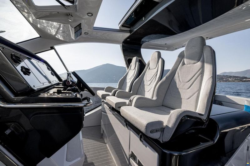 Azimut Verve 42