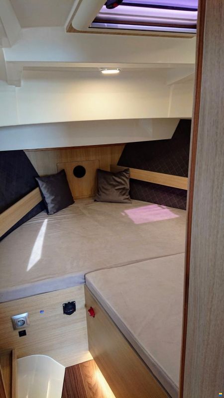 Nautic Yachts 990 / NEON 990