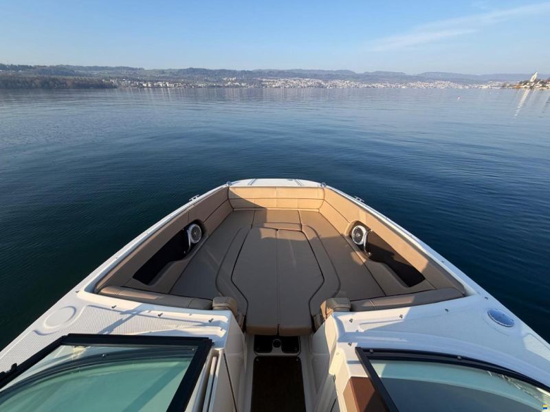 Sea Ray 240 Sundeck
