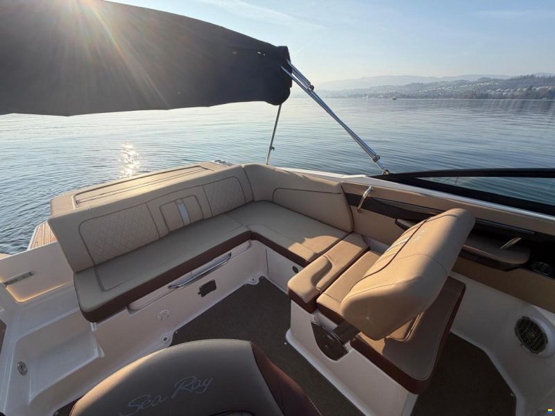 Sea Ray 240 Sundeck