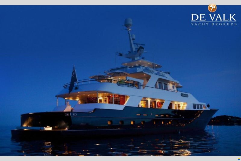 Sterling 44