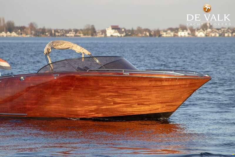 Ventura 28