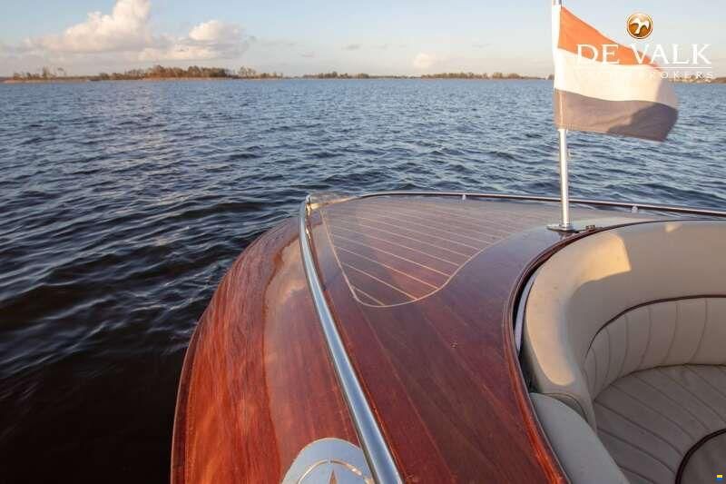 Ventura 28