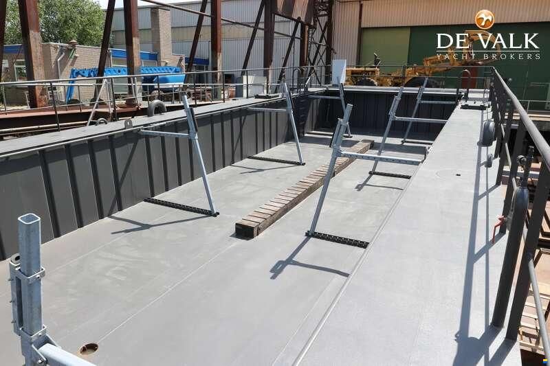 Dock