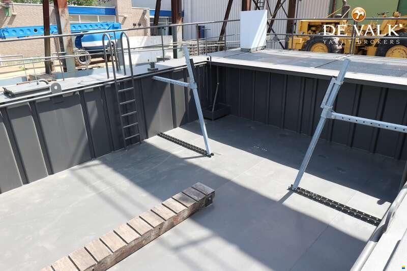 Dock