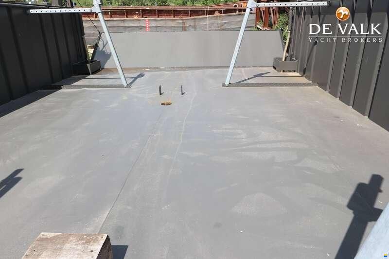 Dock