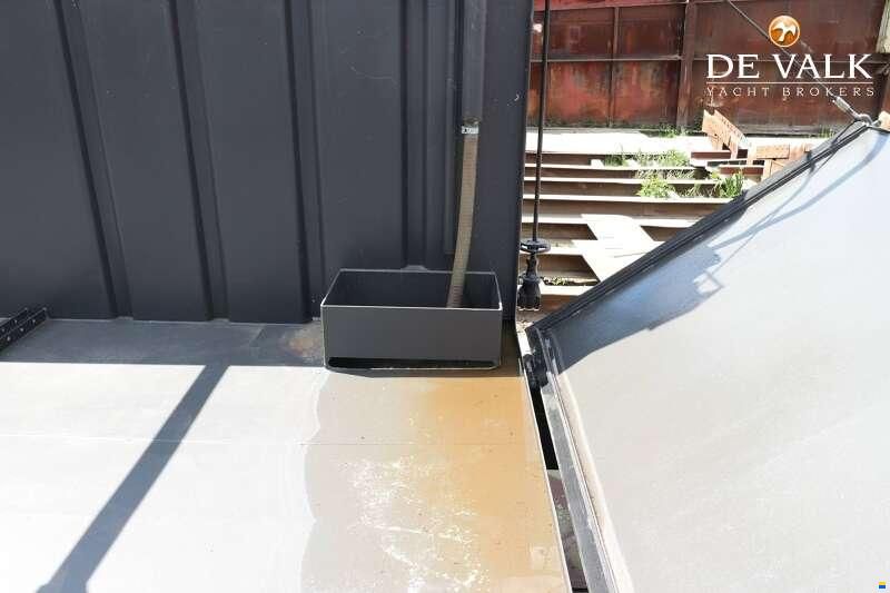 Dock