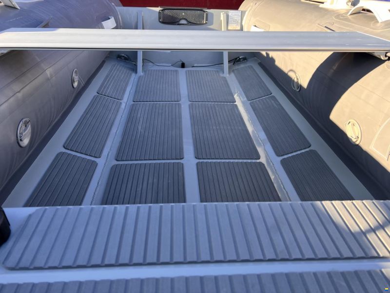 3D Tender Ultimate RIB UT 320