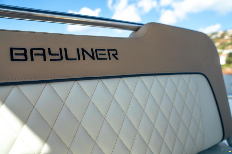 Bayliner Ciera 8